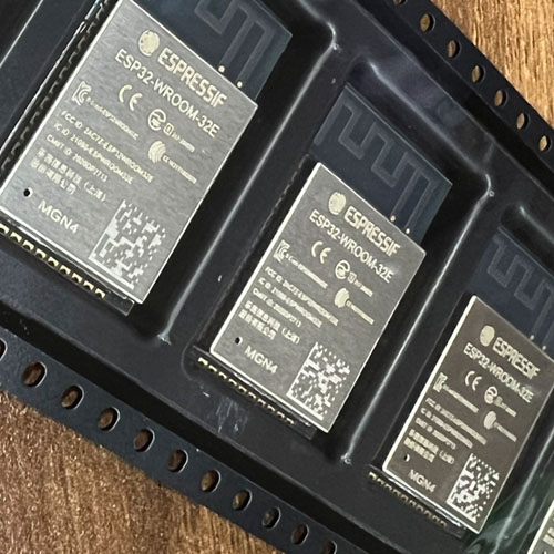 ESP32-WROOM-32E-N8R2 Espressif Systems ESP32-WROOM-32E-N8R2 Espressif Systems