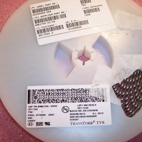 SMBJ70A-E3/5B Vishay General Semiconductor - Diodes Division SMBJ70A-E3/5B Vishay General Semiconductor - Diodes Division